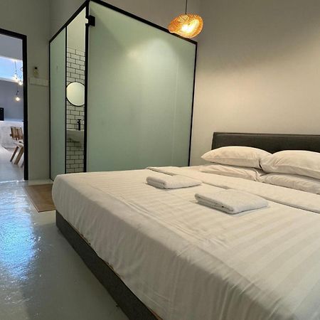 Zen Retreat Glass Pool Villa تايبينغ المظهر الخارجي الصورة